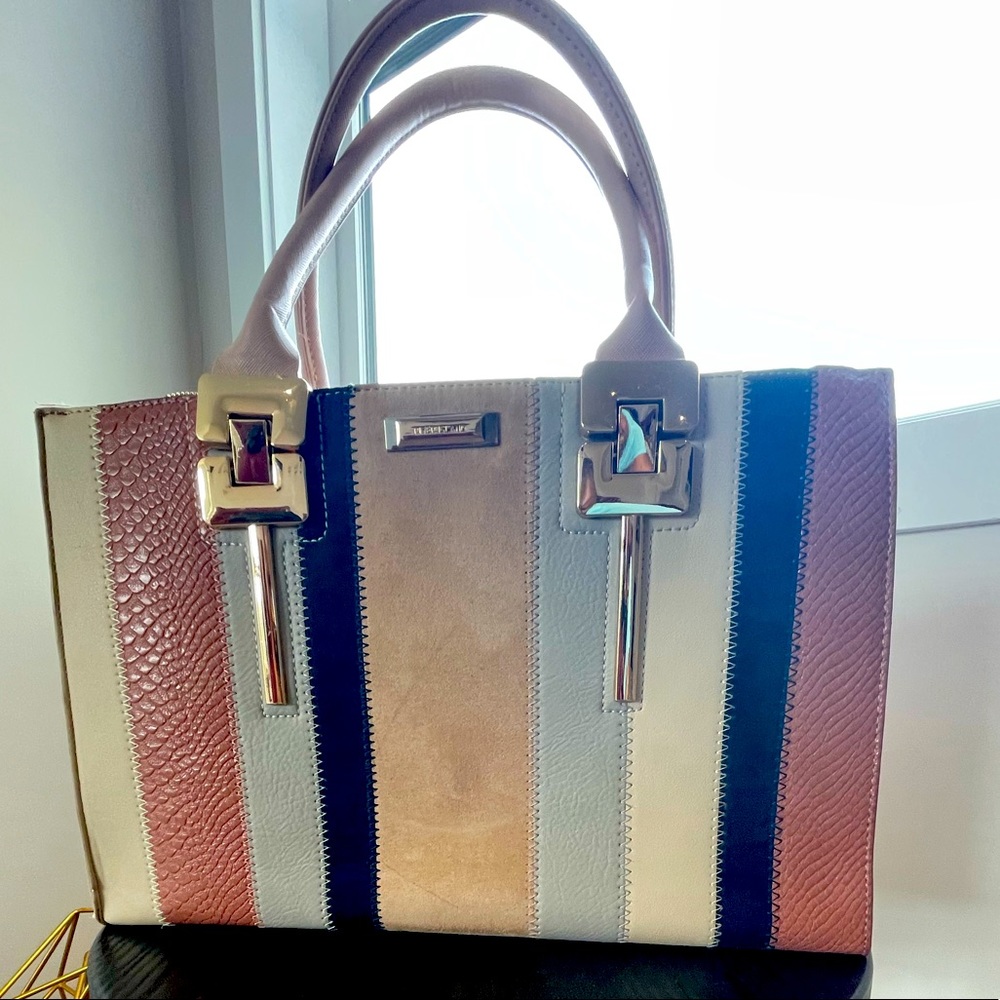 Gently used like new bag